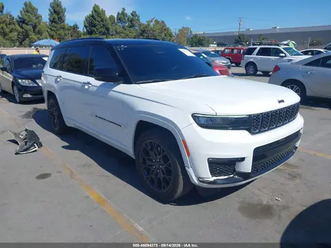 1C4RJKEG3S8720340 — 2025 Jeep Grand Cherokee L Summit 4X4, Задняя часть (Rear), фото до ремонта