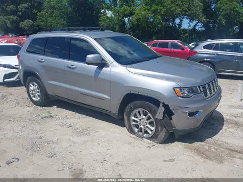 2018 Jeep Grand Cherokee Laredo E 4x2 VIN 1C4RJEAG8JC253497 фото 1