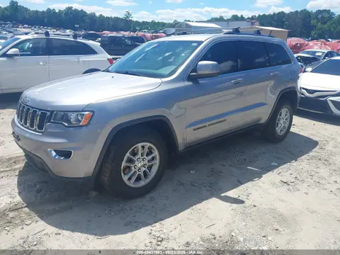 2018 Jeep Grand Cherokee Laredo E 4x2 VIN 1C4RJEAG8JC253497 фото 2