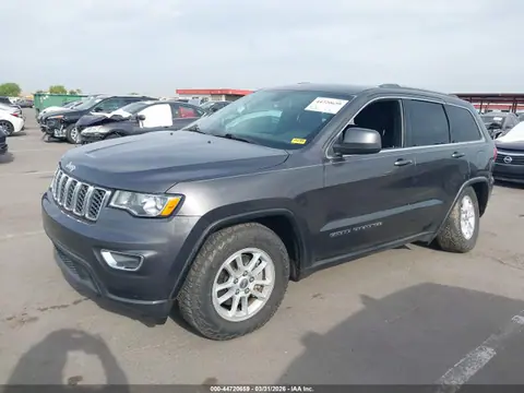 2019 Jeep Grand Cherokee Laredo E 4x4 VIN 1C4RJFAG9KC784229 фото 2