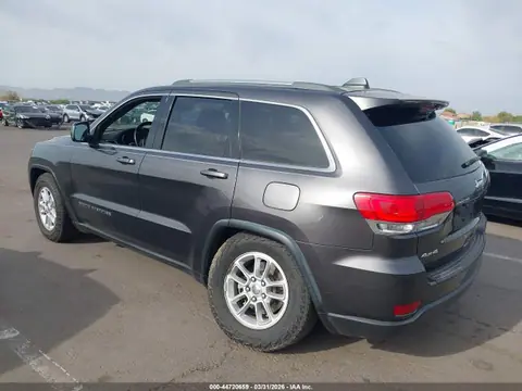 2019 Jeep Grand Cherokee Laredo E 4x4 VIN 1C4RJFAG9KC784229 фото 3
