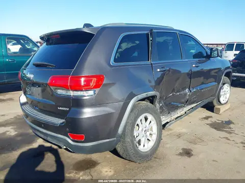 2019 Jeep Grand Cherokee Laredo E 4x4 VIN 1C4RJFAG9KC784229 фото 4
