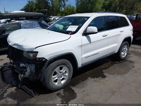 2014 Jeep Grand Cherokee Laredo VIN 1C4RJFAG9EC205437 фото 2