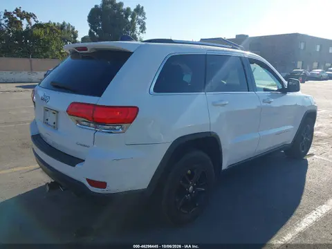 2014 Jeep Grand Cherokee Laredo VIN 1C4RJFAG8EC109394 фото 2