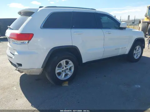 2015 Jeep Grand Cherokee Laredo VIN 1C4RJEAG2FC654017 фото 4