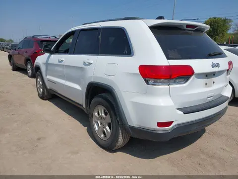 2015 Jeep Grand Cherokee Laredo VIN 1C4RJEAG2FC109161 фото 3
