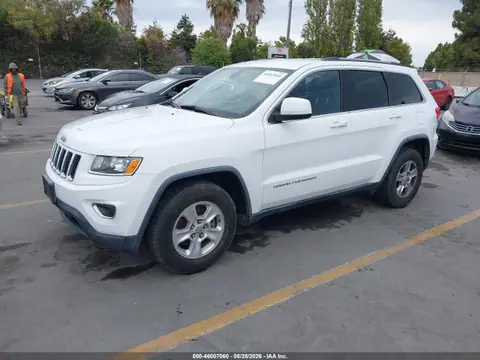 2015 Jeep Grand Cherokee Laredo VIN 1C4RJEAG0FC654274 фото 2