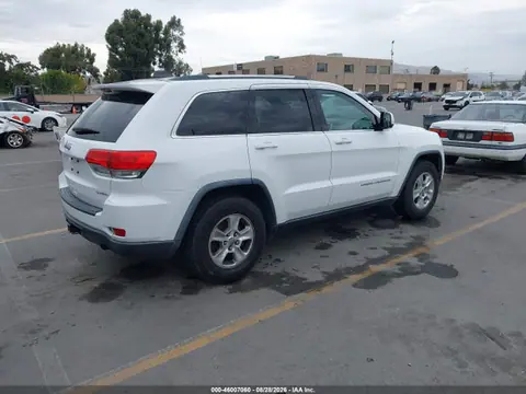 2015 Jeep Grand Cherokee Laredo VIN 1C4RJEAG0FC654274 фото 4