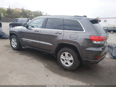 2015 Jeep Grand Cherokee Laredo VIN 1C4RJFAG5FC602225 фото 3