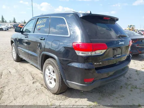 2017 Jeep Grand Cherokee Laredo VIN 1C4RJFAGXHC744993 фото 3