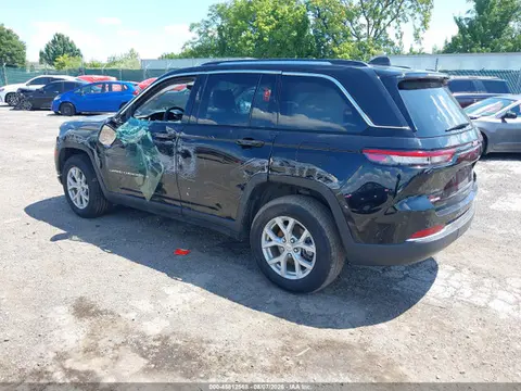 2023 Jeep Grand Cherokee Limited 4x4 VIN 1C4RJHBG7PC539074 фото 3