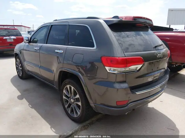2018 Jeep Grand Cherokee Overland 4x2 VIN 1C4RJECG2JC142196 фото 3