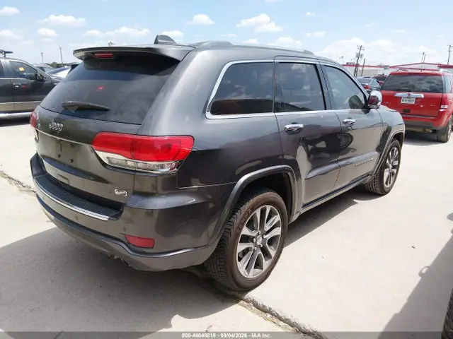 2018 Jeep Grand Cherokee Overland 4x2 VIN 1C4RJECG2JC142196 фото 4