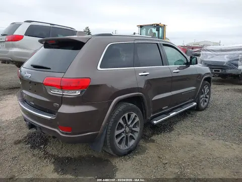 2017 Jeep Grand Cherokee Overland 4x4 VIN 1C4RJFCG3HC790324 фото 4