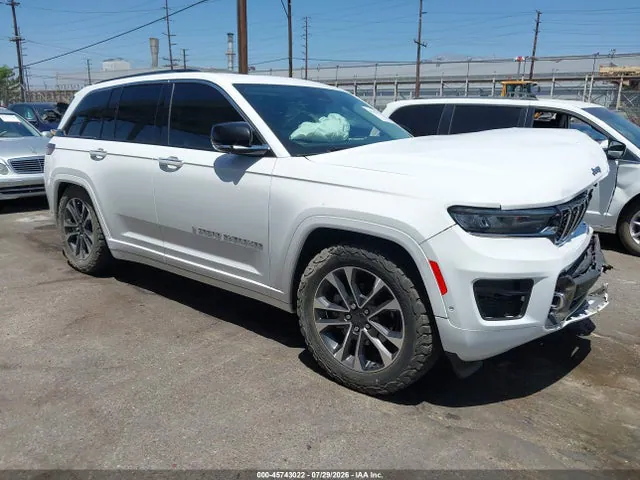 2022 Jeep Grand Cherokee Overland 4x4 VIN 1C4RJHDG5N8564696 фото 1