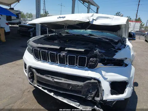 2022 Jeep Grand Cherokee Overland 4x4 VIN 1C4RJHDG5N8564696 фото 12