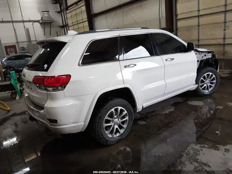 2015 Jeep Grand Cherokee Overland VIN 1C4RJFCM5FC757053 фото 4
