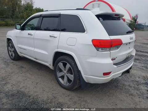 2016 Jeep Grand Cherokee Overland VIN 1C4RJFCG2GC446336 фото 3