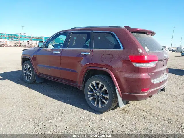2018 Jeep Grand Cherokee Overland VIN 1C4RJFCG0JC262746 фото 3