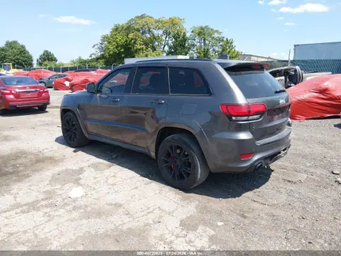 2017 Jeep Grand Cherokee Srt VIN 1C4RJFDJ8HC633186 фото 3