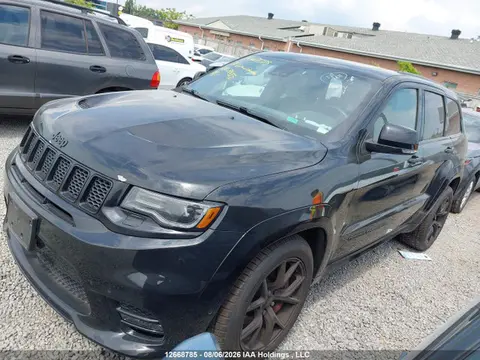 2018 Jeep Grand Cherokee Srt VIN 1C4RJFDJ1JC384557 фото 2