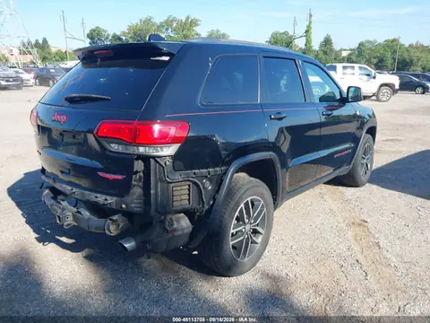 2017 Jeep Grand Cherokee Trailhawk 4x4 VIN 1C4RJFLG4HC635751 фото 4