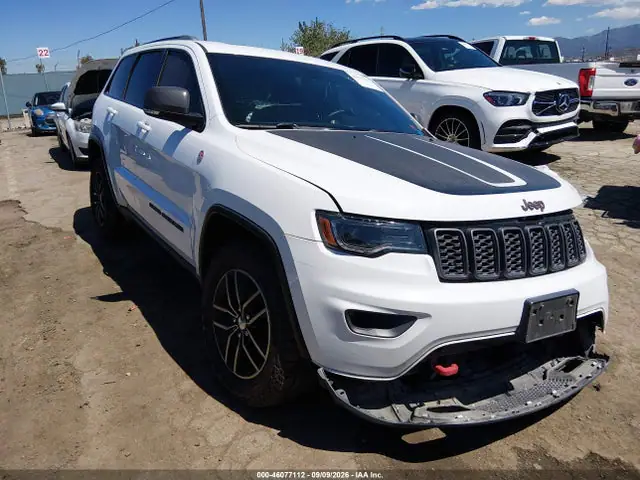 1C4RJFLG2JC427230 — 2018 Jeep Grand Cherokee Trailhawk 4X4, Левый бок (Left Side), фото до ремонта