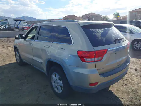 2011 Jeep Grand Cherokee Laredo VIN 1J4RS4GGXBC573480 фото 4