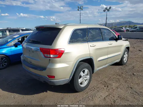 2011 Jeep Grand Cherokee Laredo VIN 1J4RS4GGXBC573480 фото 5