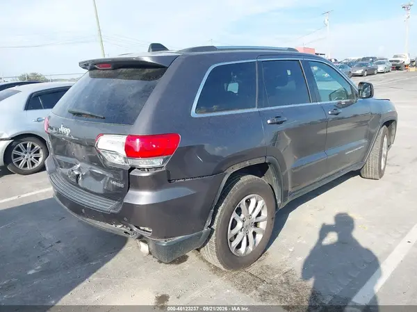 1C4RJEAG7GC390987 — 2016 Jeep Grand Cherokee, фото 4 с аукциона IAAI 01.10.2026, Задняя часть