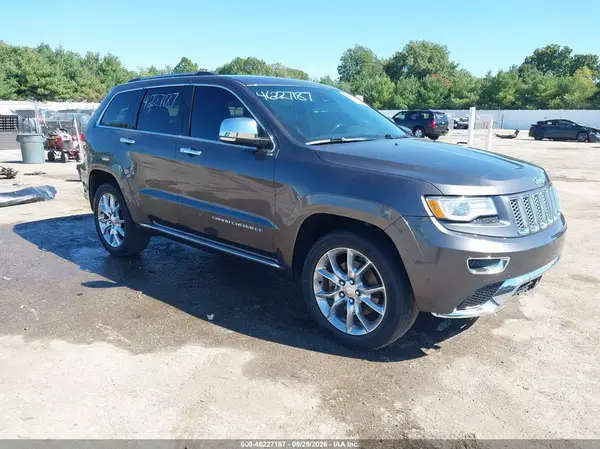1C4RJFJT9GC360022 — 2016 Jeep Grand Cherokee, Передняя часть (Front End), фото до ремонта