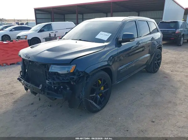 1C4RJFDJ4HC880544 — 2017 Jeep Grand Cherokee, фото 2 с аукциона IAAI, Передняя часть