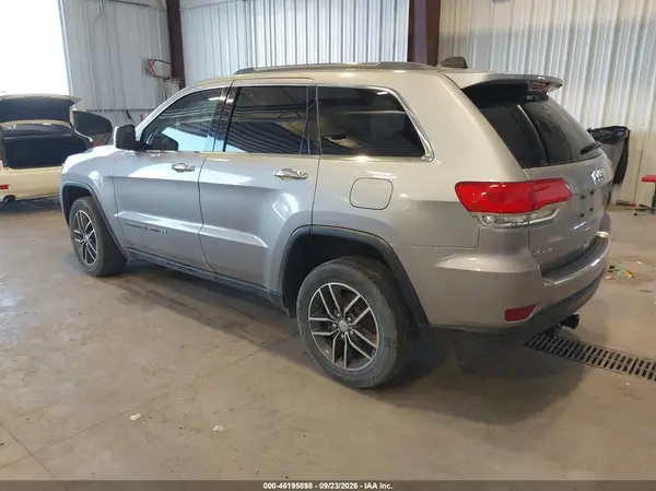 1C4RJFBG1HC932235 — 2017 Jeep Grand Cherokee, фото 3 с аукциона IAAI, Правый бок