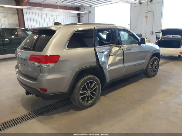 1C4RJFBG1HC932235 — 2017 Jeep Grand Cherokee, фото 4 с аукциона IAAI, Правый бок