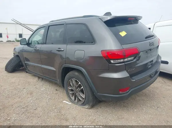 1C4RJFAG0HC676719 — 2017 Jeep Grand Cherokee, фото 3 с аукциона IAAI, Передняя часть