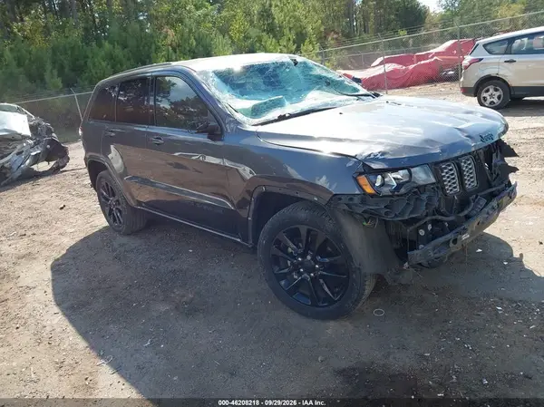 1C4RJEAG2HC955986 — 2017 Jeep Grand Cherokee, Передняя часть (Front End), фото до ремонта