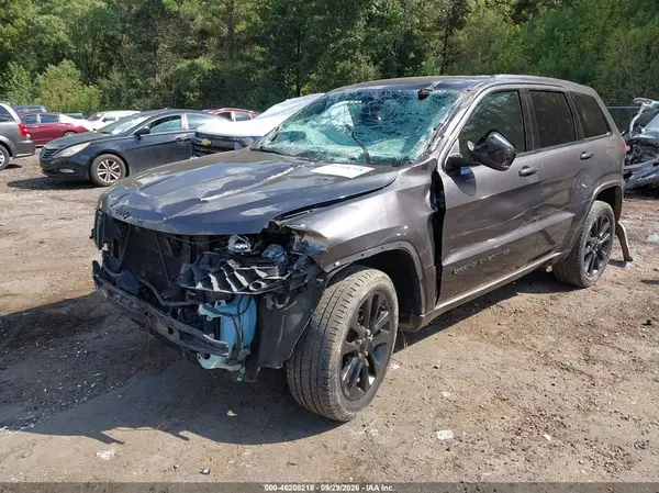 1C4RJEAG2HC955986 — 2017 Jeep Grand Cherokee, фото 2 с аукциона IAAI, Передняя часть