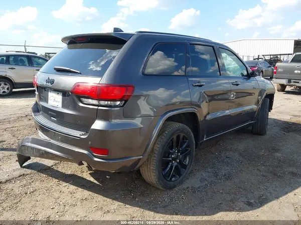 1C4RJEAG2HC955986 — 2017 Jeep Grand Cherokee, фото 4 с аукциона IAAI, Передняя часть