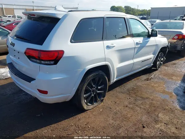 1C4RJEAG4HC813803 — 2017 Jeep Grand Cherokee, фото 4 с аукциона IAAI, Передняя часть справа