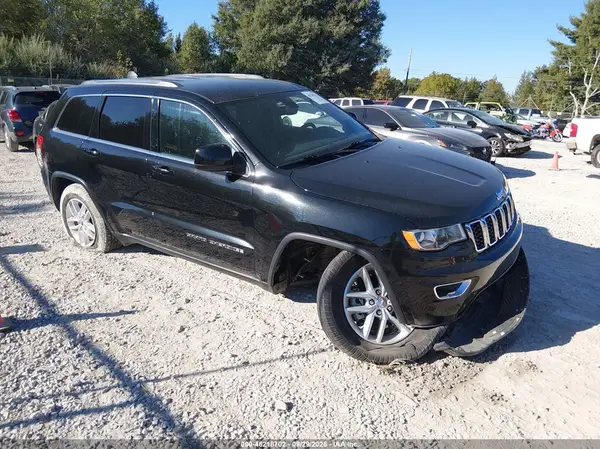 1C4RJEAG4HC664518 — 2017 Jeep Grand Cherokee, Передняя часть справа (Right Front), фото до ремонта