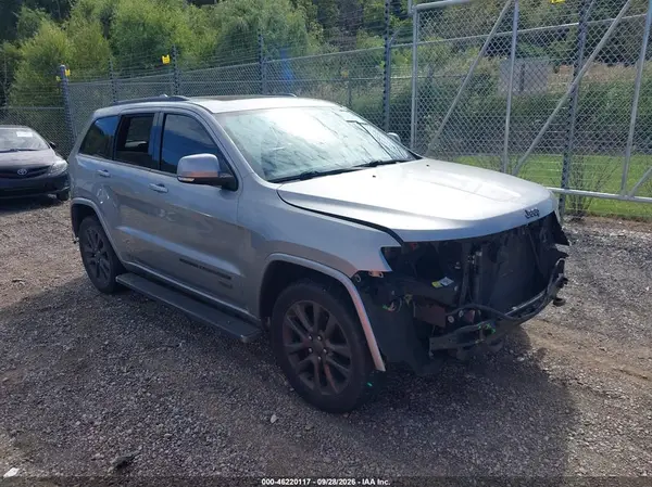 1C4RJFBGXHC646898 — 2017 Jeep Grand Cherokee, Передняя часть (Front & Rear), фото до ремонта