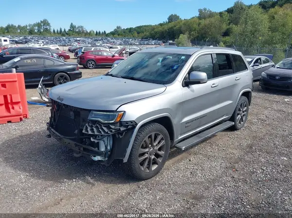 1C4RJFBGXHC646898 — 2017 Jeep Grand Cherokee, фото 2 с аукциона IAAI, Передняя часть