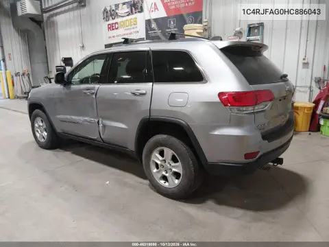 2017 Jeep Grand Cherokee Laredo 4X4 VIN 1C4RJFAG0HC886043 фото 4