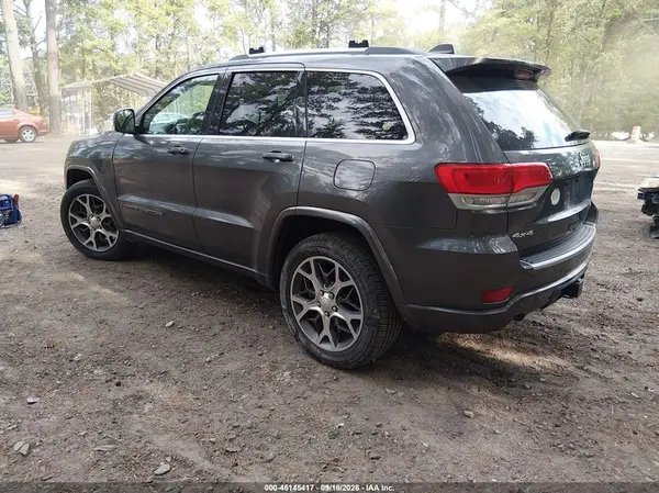 1C4RJFBT8JC140246 — 2018 Jeep Grand Cherokee, фото 3 с аукциона IAAI 13.10.2026, Задняя часть справа