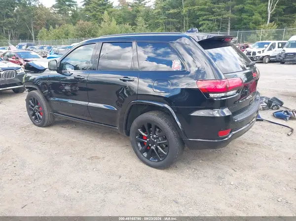 1C4RJFAGXJC464786 — 2018 Jeep Grand Cherokee, фото 3 с аукциона IAAI, Передняя часть