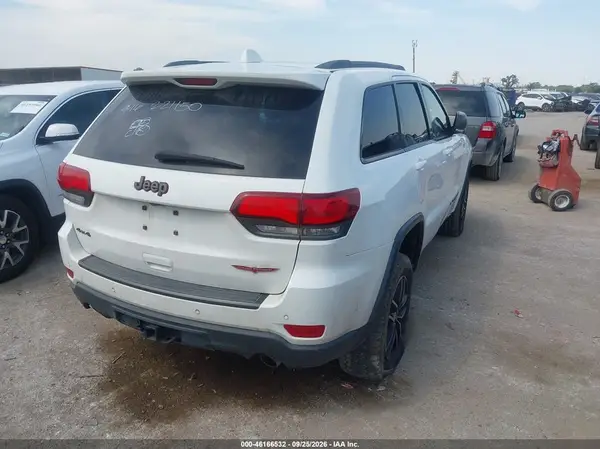 1C4RJFLG4JC221150 — 2018 Jeep Grand Cherokee, фото 4 с аукциона IAAI, Передняя часть