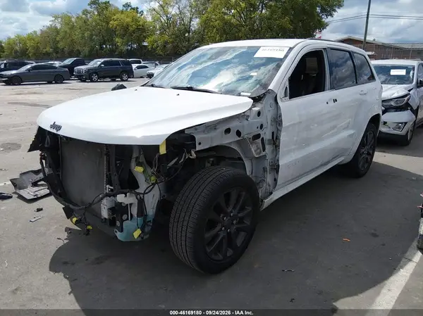 1C4RJECG1JC380363 — 2018 Jeep Grand Cherokee, фото 2 с аукциона IAAI 13.10.2026, Передняя часть