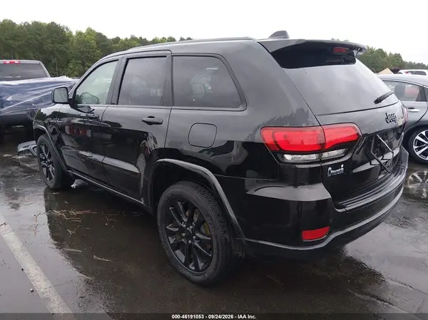 1C4RJEAG7JC428077 — 2018 Jeep Grand Cherokee, фото 3 с аукциона IAAI 14.10.2026, Передняя часть справа