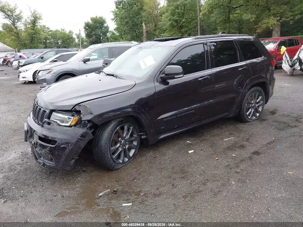1C4RJFCGXJC505057 — 2018 Jeep Grand Cherokee, фото 2 с аукциона IAAI, Передняя часть