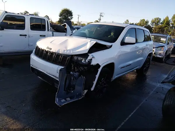 1C4RJFAG5JC501369 — 2018 Jeep Grand Cherokee, фото 2 с аукциона IAAI, Передняя часть слева
